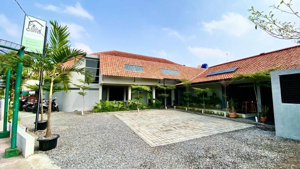 Fx Stay & Coffee Yogyakarta Eksteriør billede